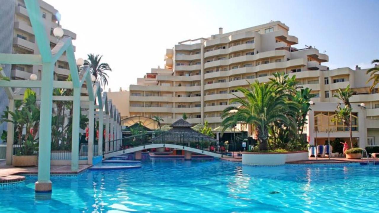 Parking Privado Benalbeach بينالماذينا المظهر الخارجي الصورة