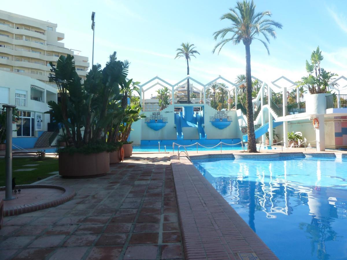 Parking Privado Benalbeach بينالماذينا المظهر الخارجي الصورة