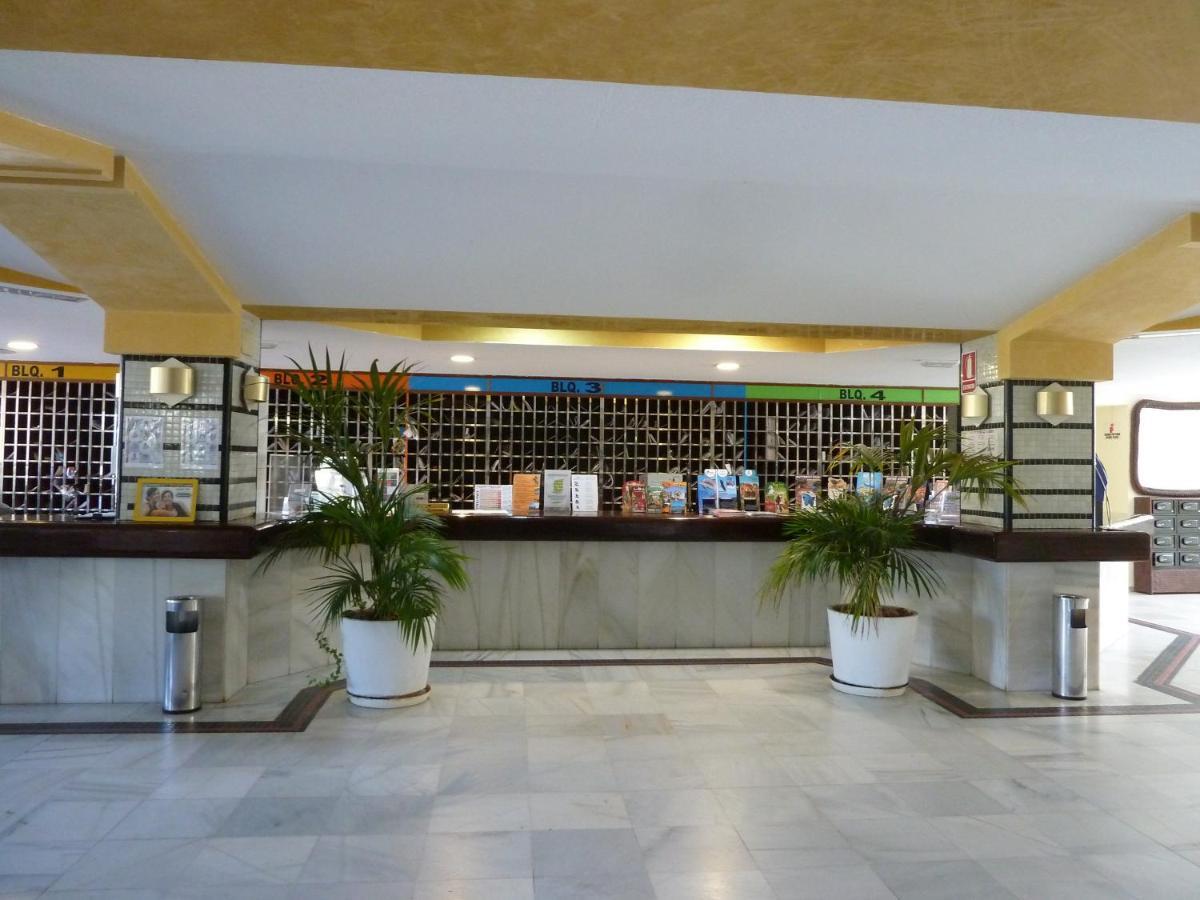 Parking Privado Benalbeach بينالماذينا المظهر الخارجي الصورة